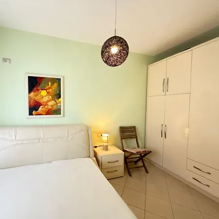 By Comfort Appartement Golem (Tirana)