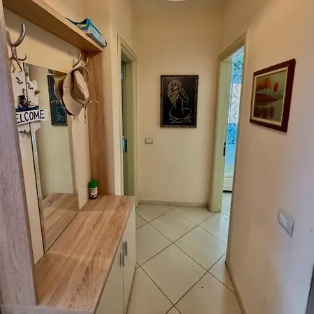 Appartement By Comfort Golem (Tirana)