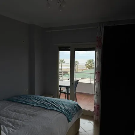 By Comfort Appartement Golem (Tirana)