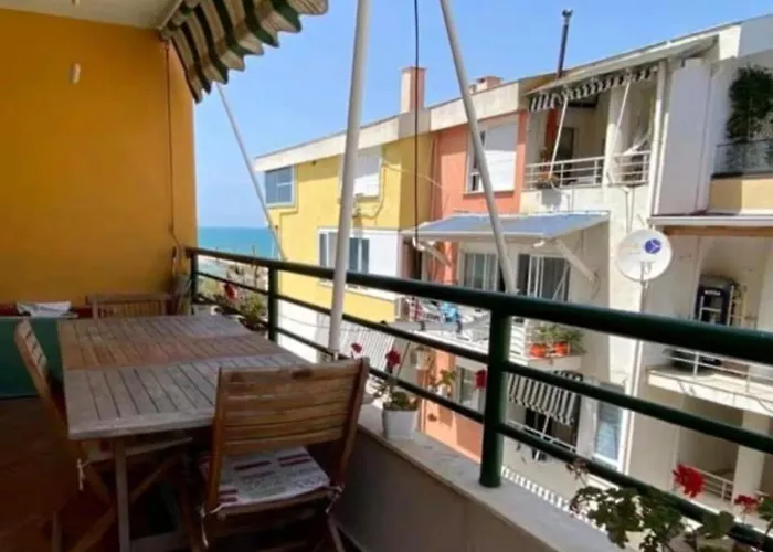 Apartmán By Comfort 4*